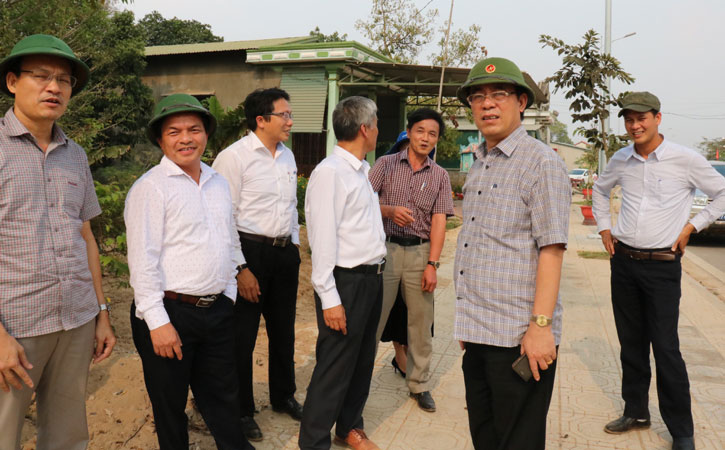 Chủ tịch UBND tỉnh kiểm tra tiến độ dự án đường Trung tâm trục dọc Khu Kinh tế Đông Nam.